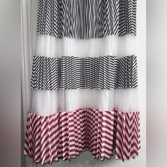 CLUB MONACO Pleated Midi Skirt size M - Picture 7 of 10